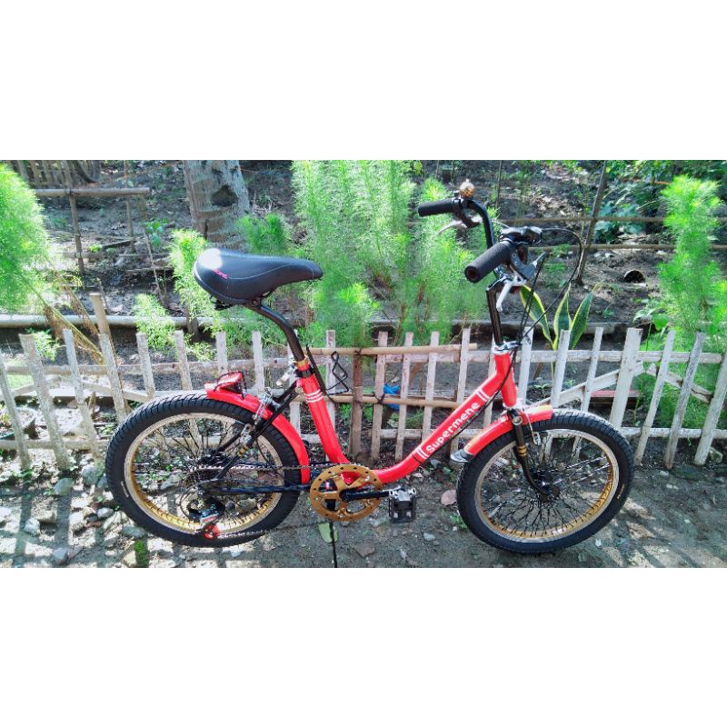 Sepeda Minion Costum Supreme. Barang Projects Konten YouTube Jual murah. Bekas Pakai