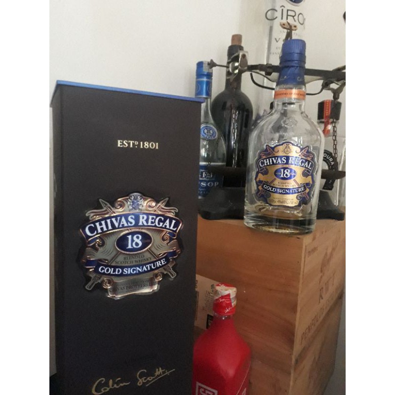 Botol kosong miras Whisky Chivas 18 years old import unik