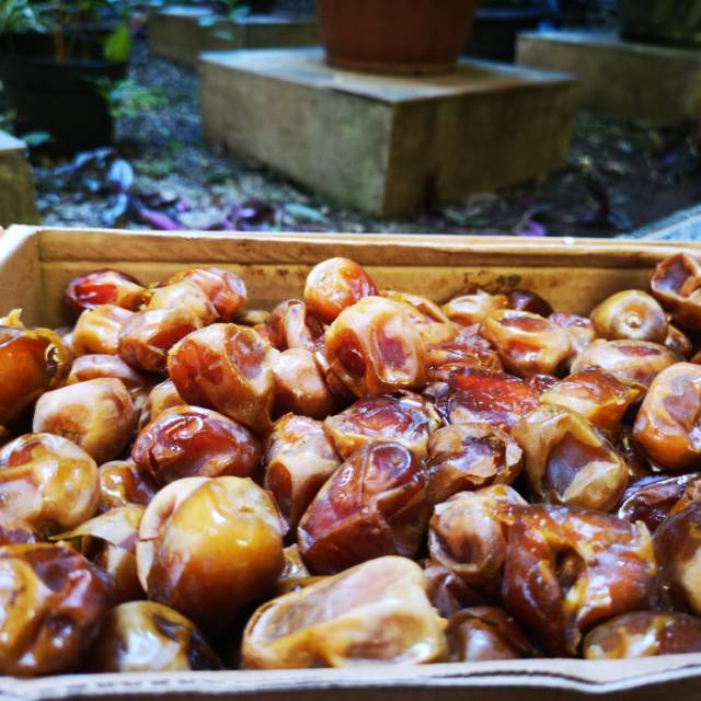 

Kurma sukari lumer basah