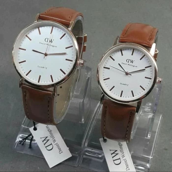 JAM TANGAN COUPLE DANIEL WELLINGTON.