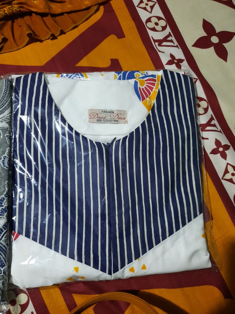 Tunik Batik Lapis Trikot