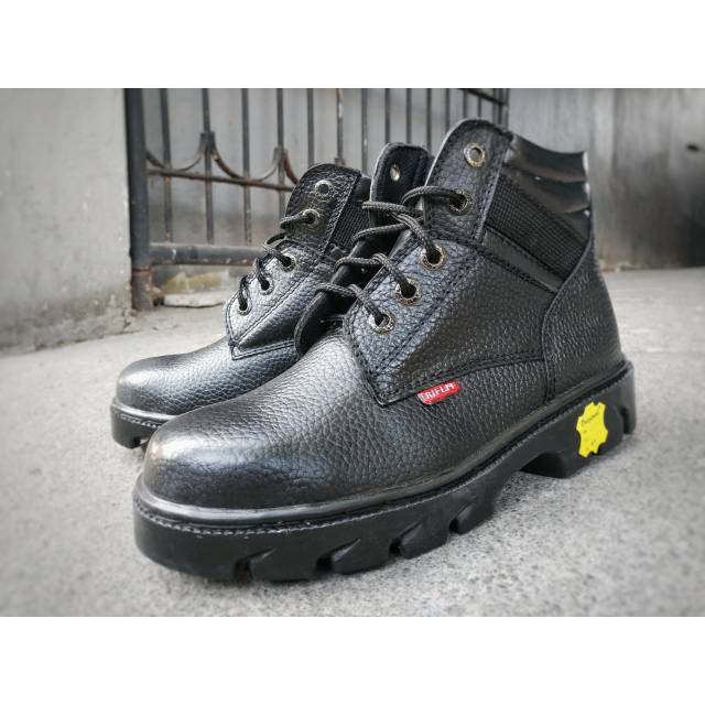 Sepatu Safety Boots Pria Kulit Asli RLS7