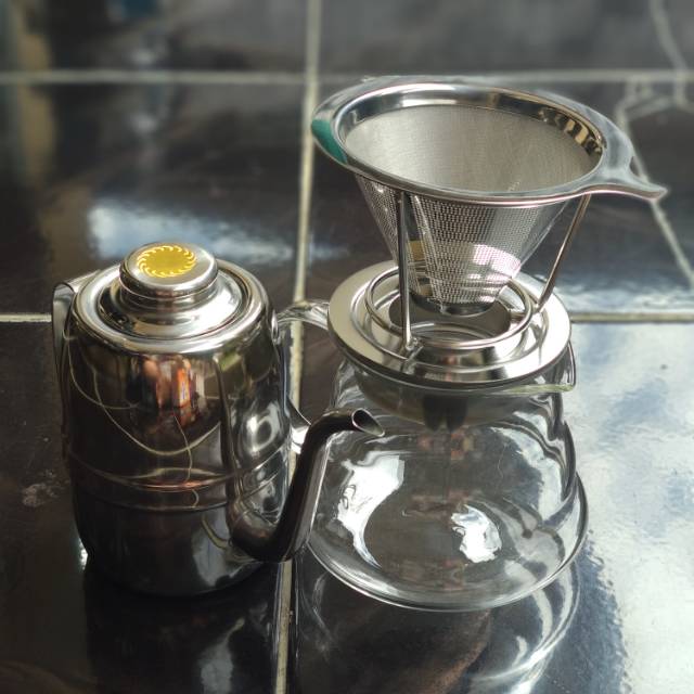 Paket Kettle Leher Angsa 540ml Range Server 300ml V60 Paket Kettle Leher Angsa 540ml Range Server 300ml V60