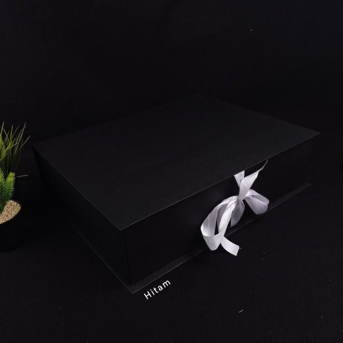 

Custom Hard Box Exclusive Uk. 45 Cm X 35 Cm X 12 Cm 044