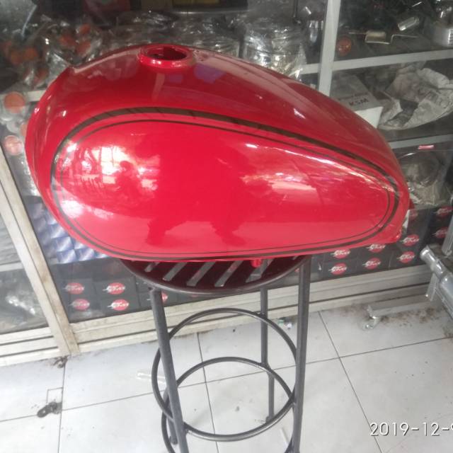 tangki japstyle cat - tangki triumph polos - tangki japs - japstyle - bratstyle - tangki triumph cat