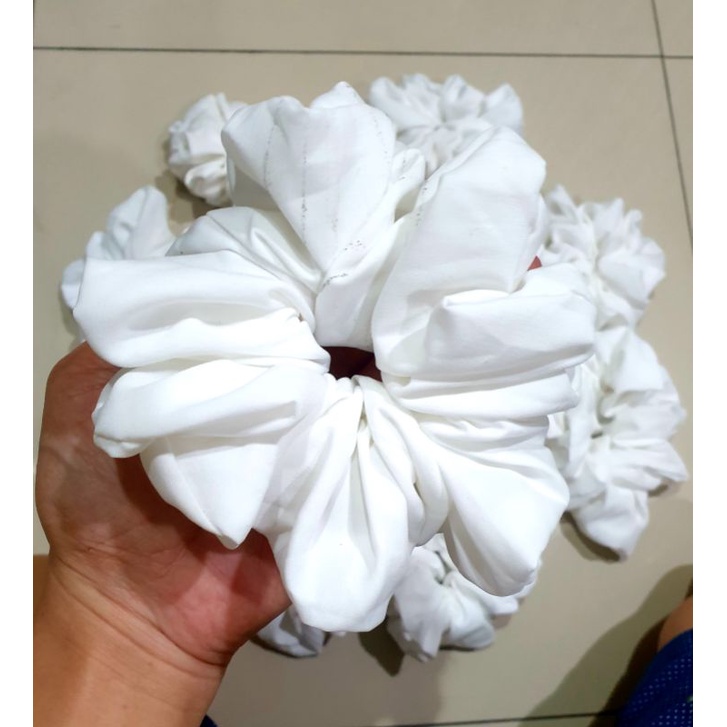 SCRUNCHIE INNER Putih JUMBO HIJAB CEPOL