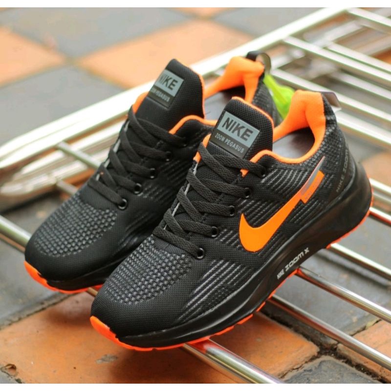 PREMIUM SNEAKERS  NIKE ZOOM RUNNING PEGASUS TURBO 35 REACT SPORT MEN KUNING HITAM HIGH QUALITY