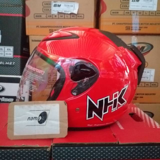 Helm NHK merah cabe