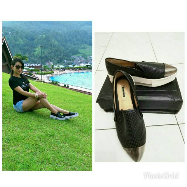 Dijual sepatu miu miu slip on  size 36 warna hitam second preloved masih bagus baru pake 2 kali