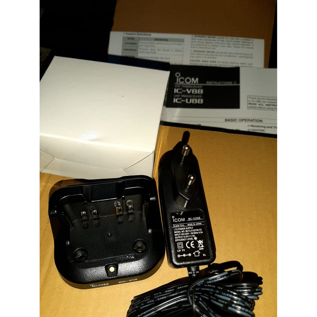 Desktop Charger Ht Icom V80 Lithium Casan icom v80 Tipe Bc193 Mangkok Icom V80 Kondisi Baru
