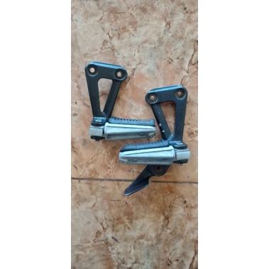 Bostep fustep pijakan kaki belakang Scorpio original copotan