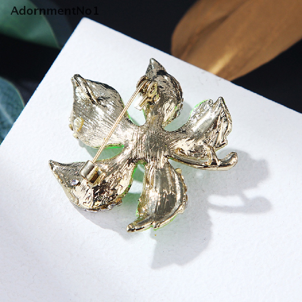 (AdornmentNo1) Bros Pin Desain Daun Maple Hias Mutiara Aksesoris Wanita