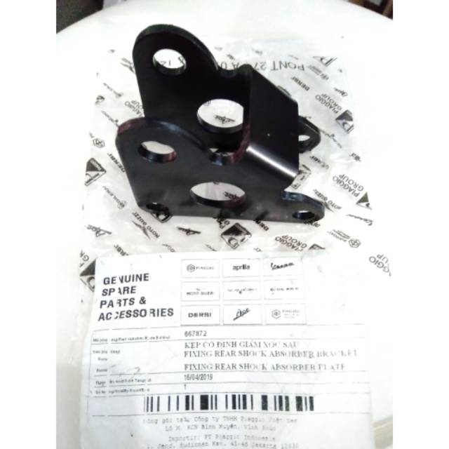 Bracket / Dudukan Shock Belakang Vespa Sprint/Primavera Original