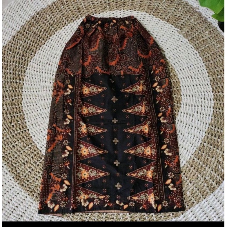Rok batik tumpal anak//rok encim anak//rok batik anak betawi//rok batik kids//bawahan anak//span batik anak//rok span anak//rok anak//bawahan kebaya anak