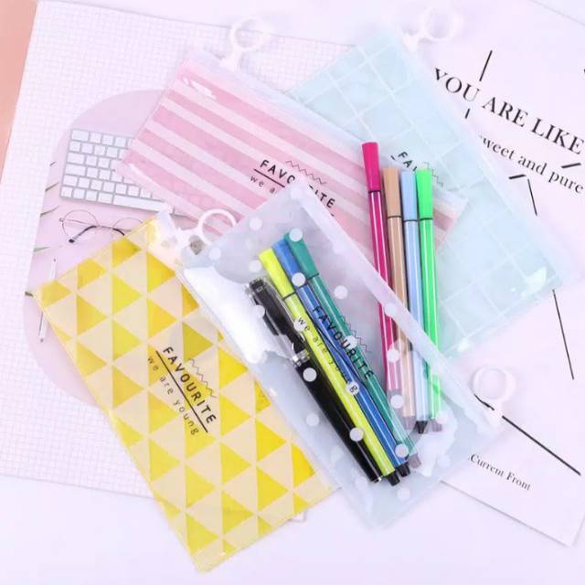 

Tempat Pensil / Tepak Pensil /Kotak Pensil/ Tempat Kosmetik / Tas Kosmetik Tempat Make Up Transparan