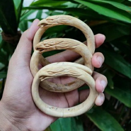 gelang akar bahar putih ukir elang
