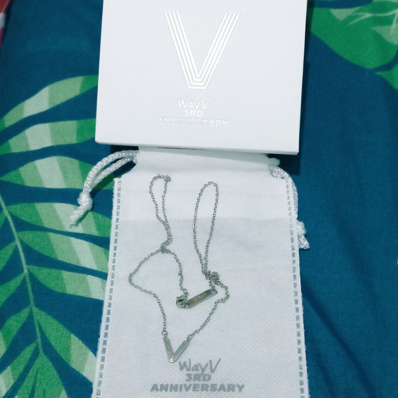 WayV Necklace 3rd Anniversary MD