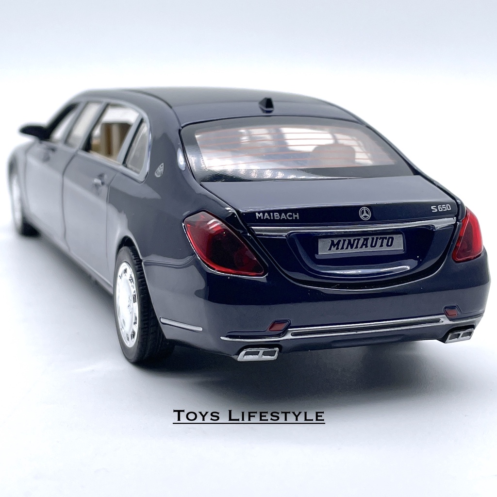 Mobil MiniAuto Diecast - Mercedes Benz Maybach S650 Skala 1:32