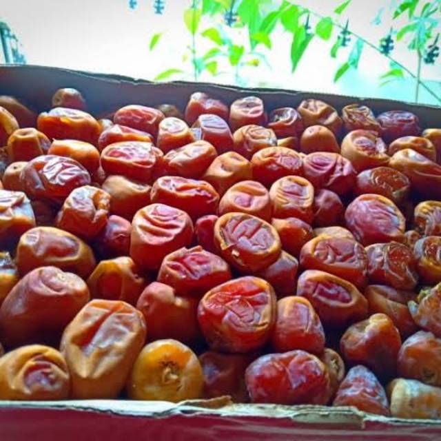 

Kurma Sukari Basah Al -Qassim 1 KG