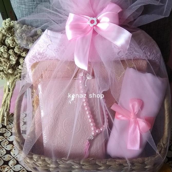 

AKSESORIS PERNIKAHAN PAKET SESERAHAN MAHAR HANTARAN PERNIKAHAN GIFT MUKENA SAJADAH PERLENGKAPAN PESTA CRAFT