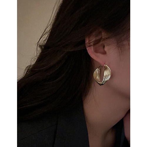 LRC Anting Tusuk Fashion Alloy Geometric Stud Earrings V57141