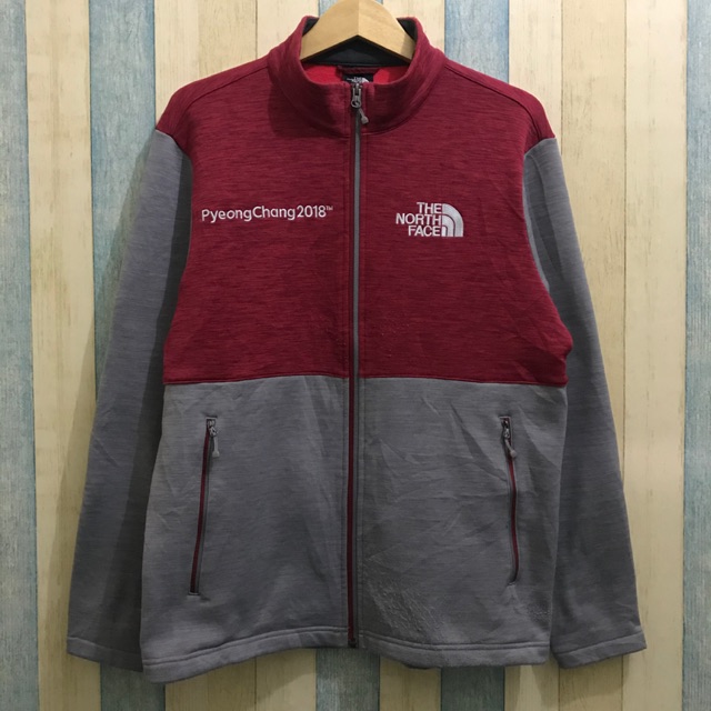 Tracktop The North Face | Shopee Indonesia