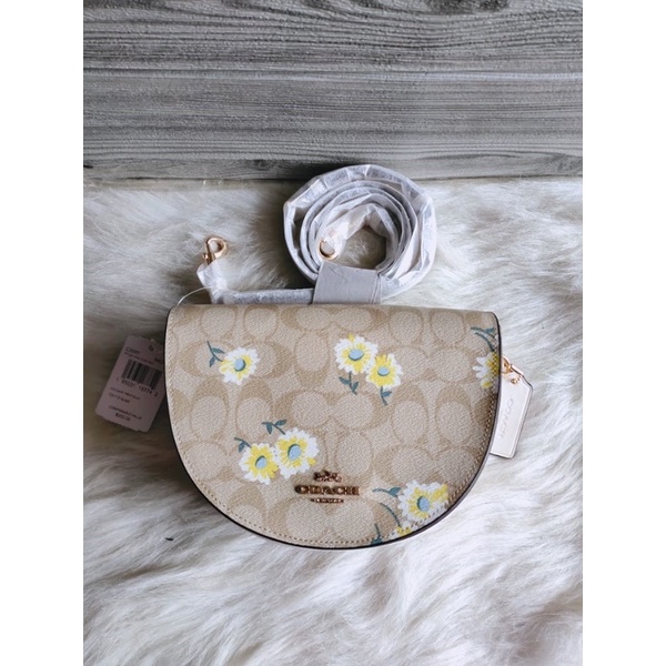 COACH ellen crossbody sling bag daisy print sign chalk