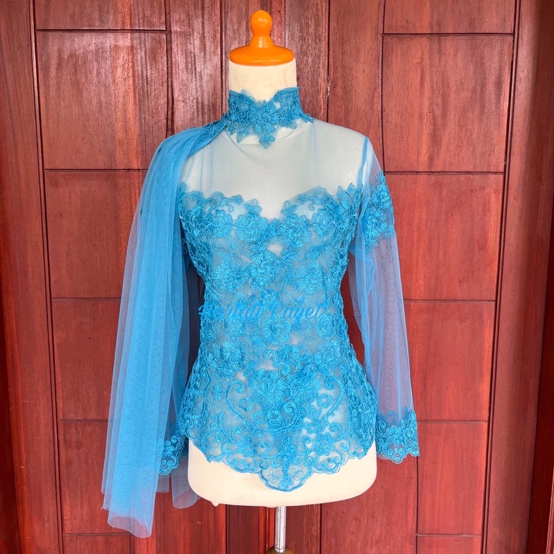 (READY) Kebaya Wisuda/Kebaya Pagar Ayu/ Kebaya Lamaran/Kebaya Undangan