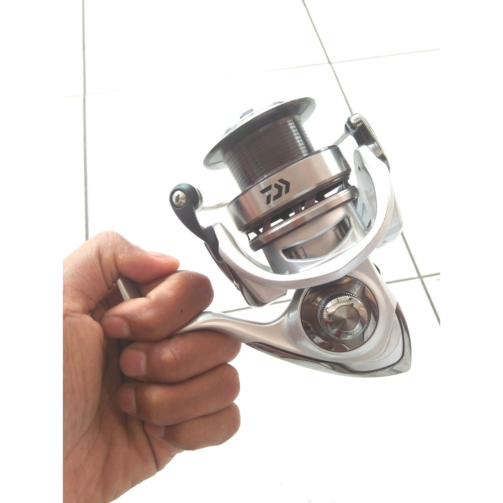 reel daiwa exeler 3000H drag 6 kg reel spinning 3000