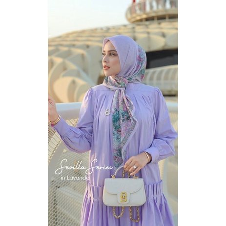 Buttonscarves Sevilla Series - Lavanda