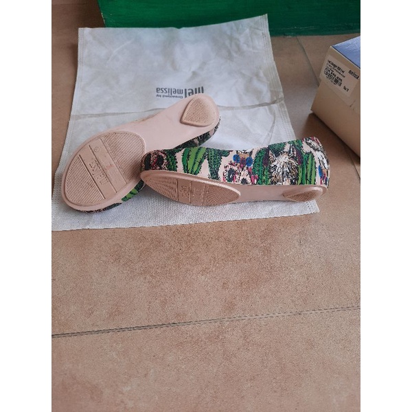 Preloved sepatu Melissa Original Anak