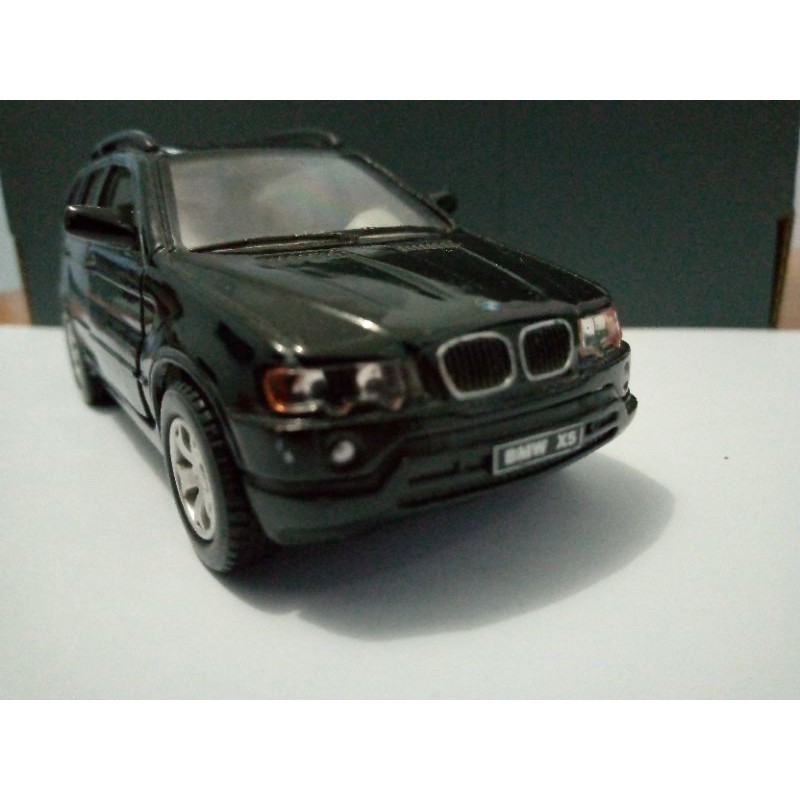 Diecast Kinsmart BMW X5 Bekas/Junk