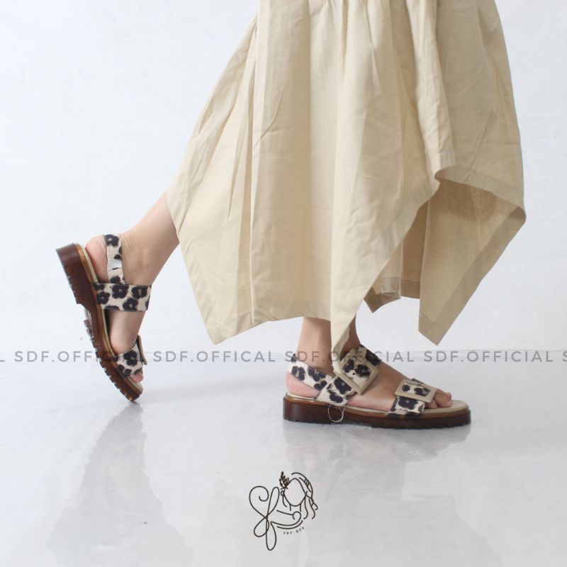 Chan Docmart Sandal - sdf.official