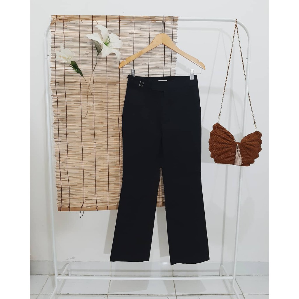 Preloved Black flare pants
