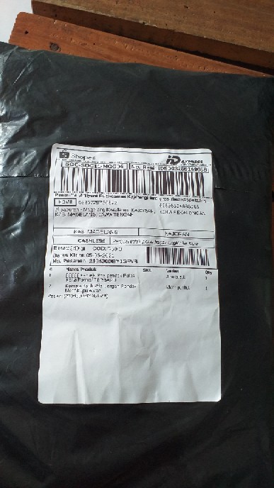 Kemeja Batik Pria Lengan Pendek Motif Kupu Awan