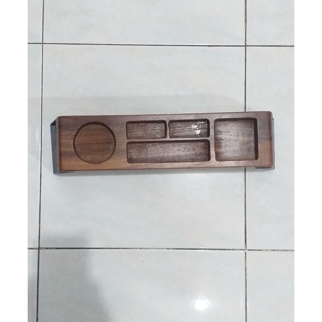 

OBRAL MURAH DEKORASI KAYU MEJA KERJA BAGUS BERKUALITASSANGAT COCOK BUAT MEJA KANTORAN MEJA KERJA UNTUK TARUH NOTES,BOLPOIN, PENSIL ALAT TULIS LAINNYA