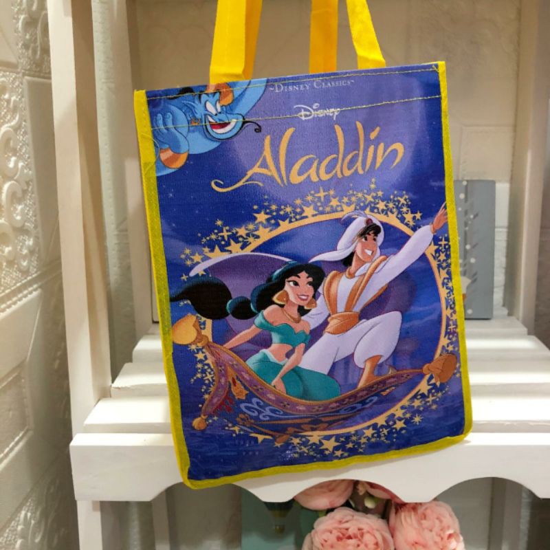 

Tas Tenteng Spunbond Full Aladdin