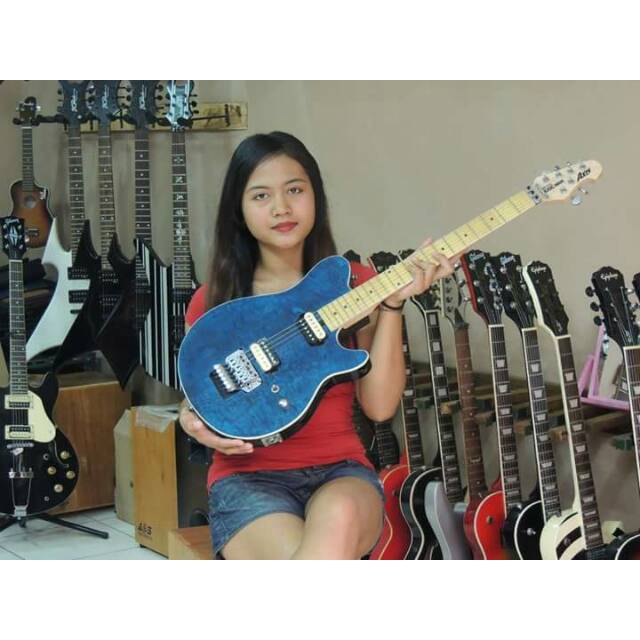 GITAR LISTRIK MUSICMAN AXIS BIRU