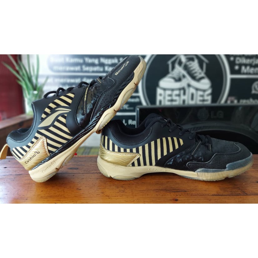 Sepatu Badminton Lining Second