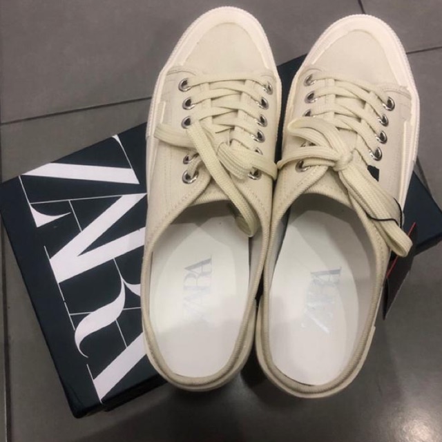 ZARA SLIP ON SHOES ORIGINAL (FREE BOX)