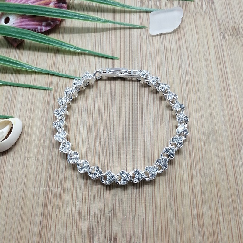 Gelang Diamond Wanita Bahan Full Stainless Steel/Harga 1pcs Bonus Kotak/Bisa Bayar Ditempat{COD}