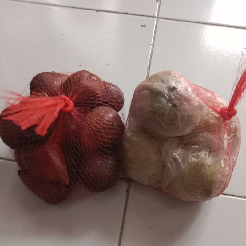 

buah salak ama jambu kristal