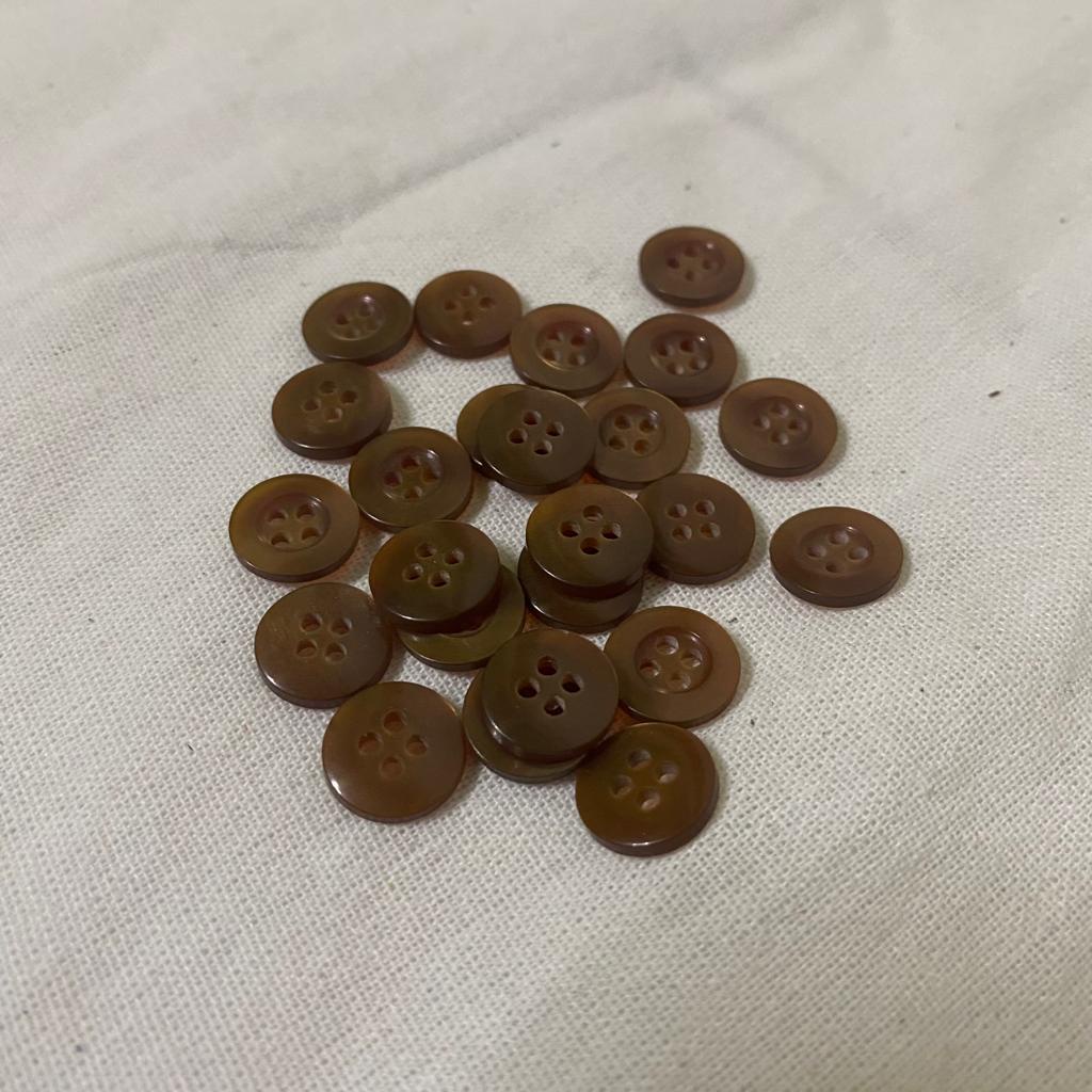 Kancing Kemeja Kecil Polos