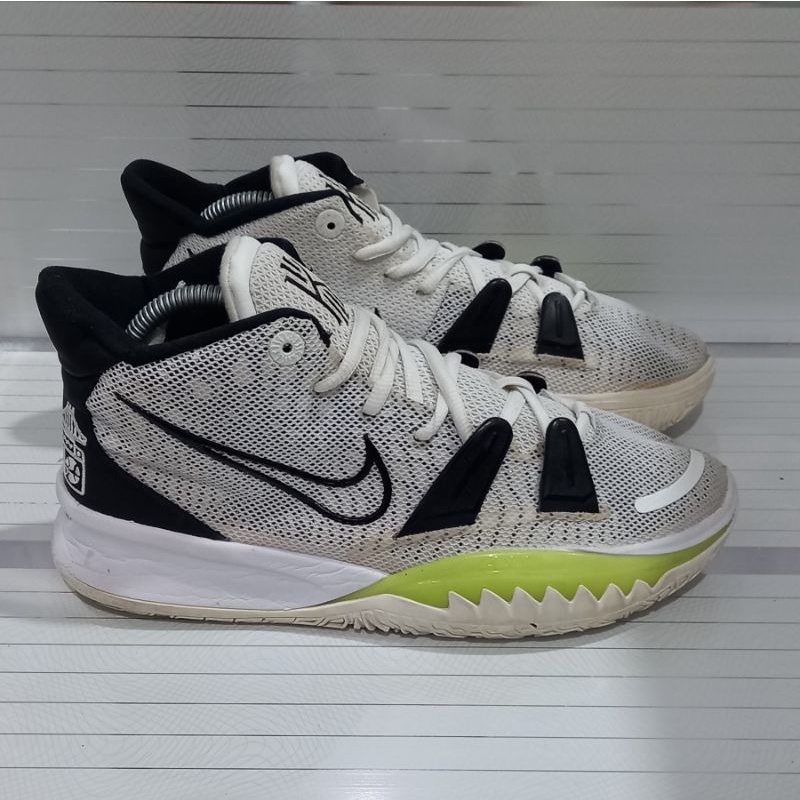 N1KE KYRIE 7 SECOND SIZE 40,5