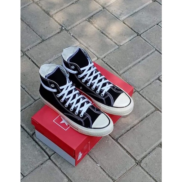 converse star hitam/sepatu cowok import