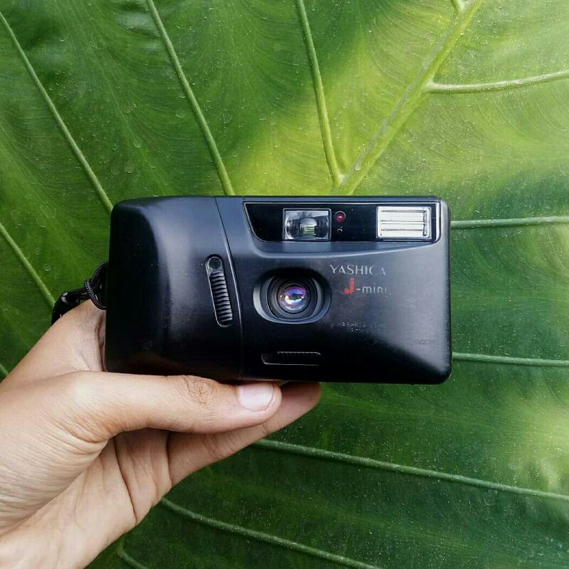 KAMERA ANALOG YASHICA J-MINI