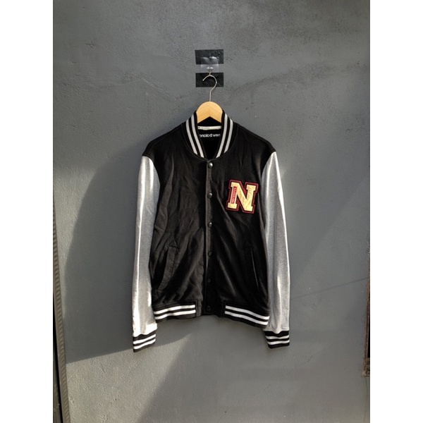 Jaket Varsity New Balance Second Original