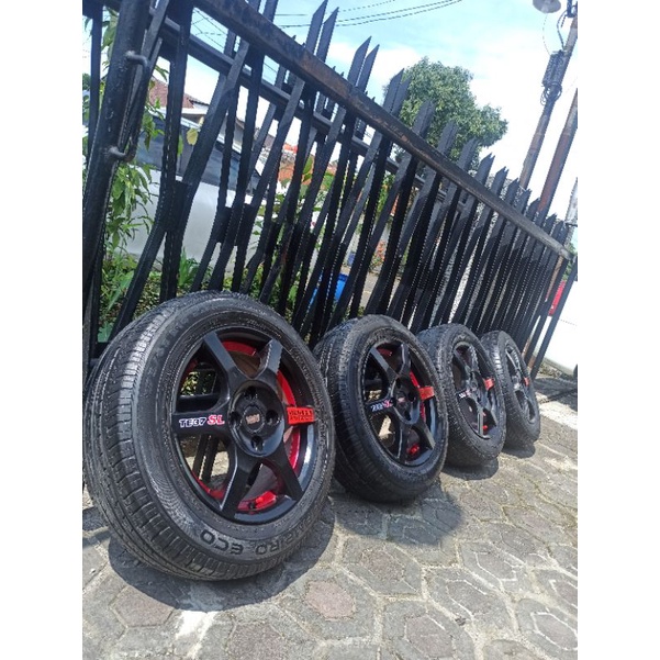 4 Velg R14 PCD 100+Ban 175/65 Brio calya sigra agya ayla vios jazz yaris karimun atoz visto soluna balrno sirion igniz Rp 2.500.000 ( 4 velg+Ban)