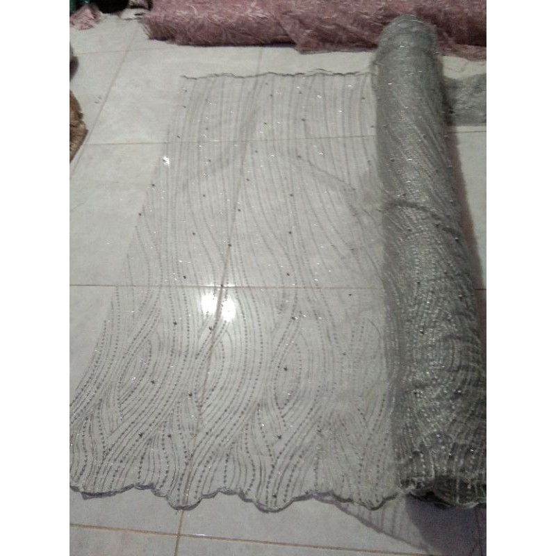 Tile Akar Sapuan Permata