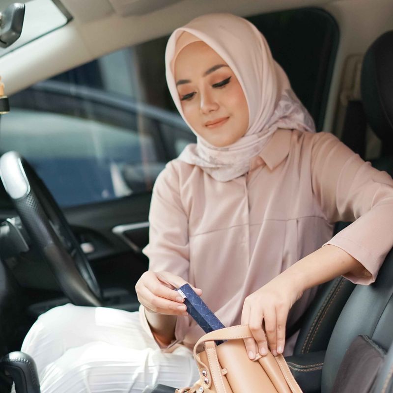 Sajadah Genggam by Dyah Suminar